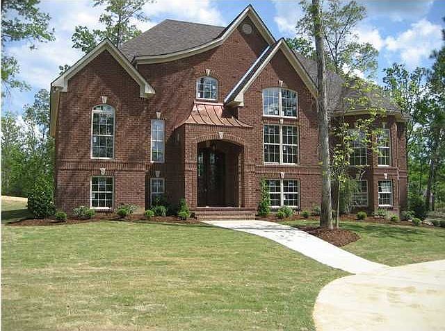 THIS HOME IS GREAT WITH APPR. 3000+- SQ FT