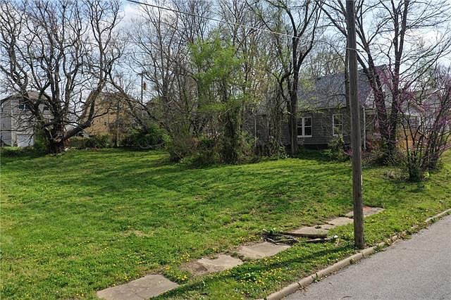 1st image of 1528 Yecker Ave