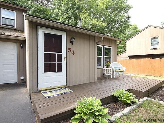 2nd image of 54 Arrow Wood Pl