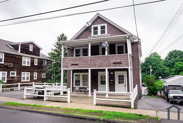 1st image of 98 Winter St #2