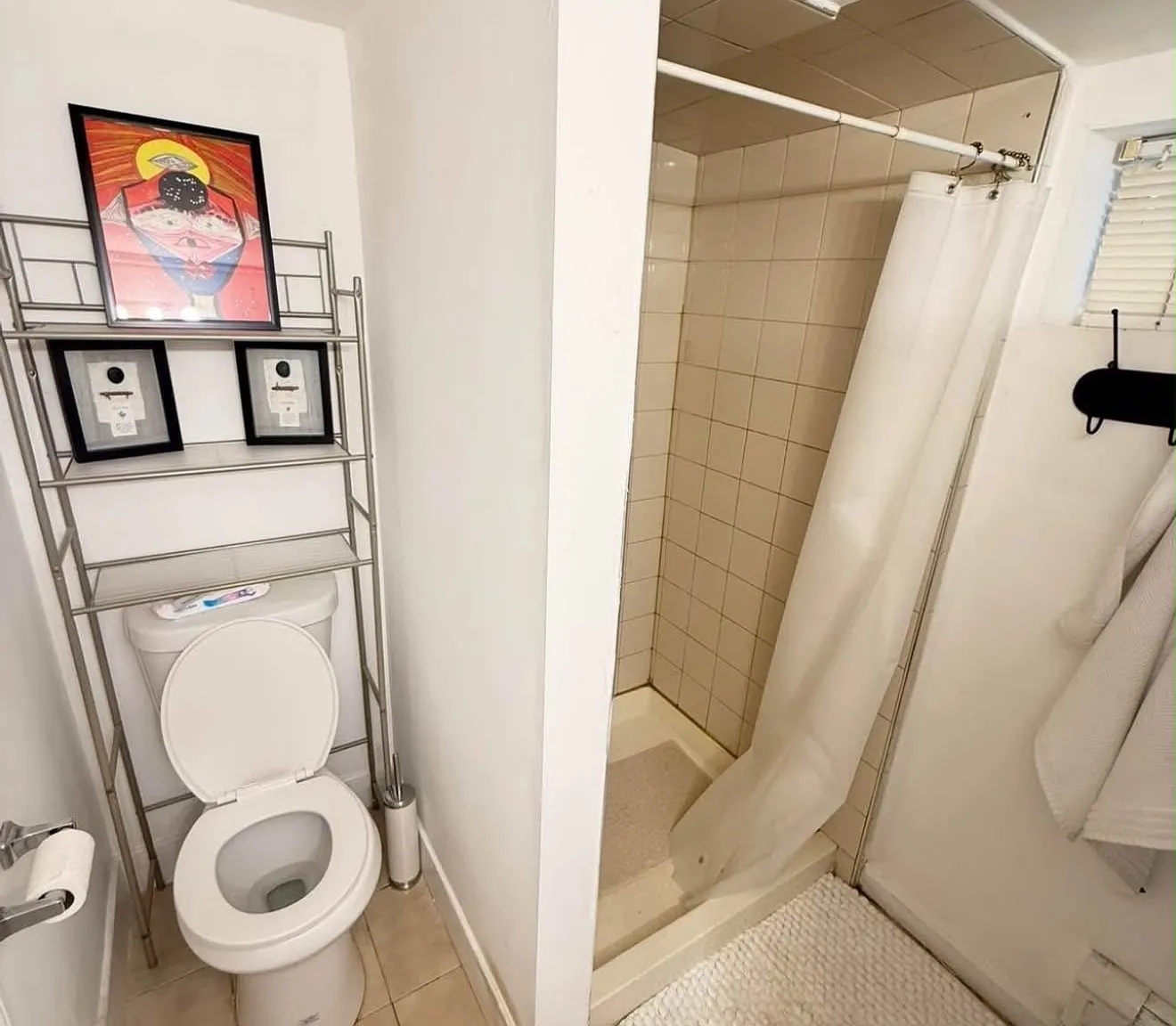 2 bed, 3170 sqft, $900 — Photo 2
