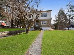 9 Crest View Ave, Cortlandt Manor, NY 10567
