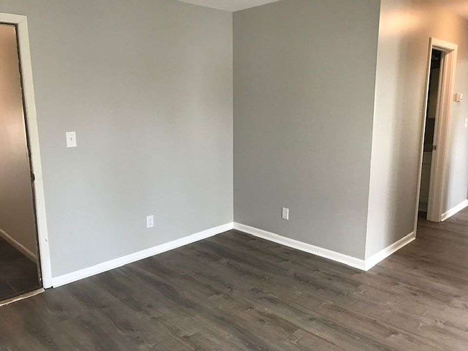 1st image of 133 Imperial Ct #2D