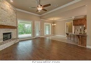 4th image of 7500 Los Lobos Dr