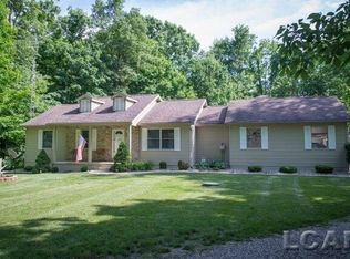 2822 Lee Marie Dr, Adrian, MI