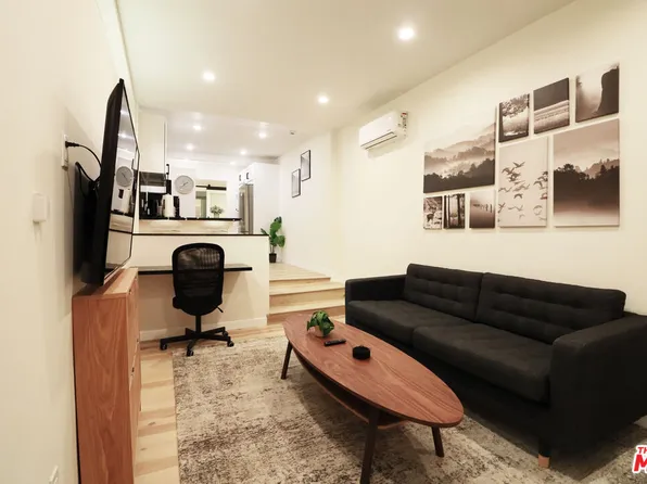 9040 Phyllis Ave APT B, West Hollywood, CA 90069