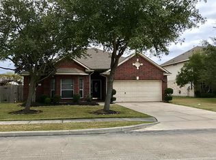 3001 Diamond Bay Ln, Dickinson, TX 77539