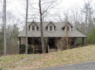 32 Oak Hollow Dr, Asheville, NC 28805