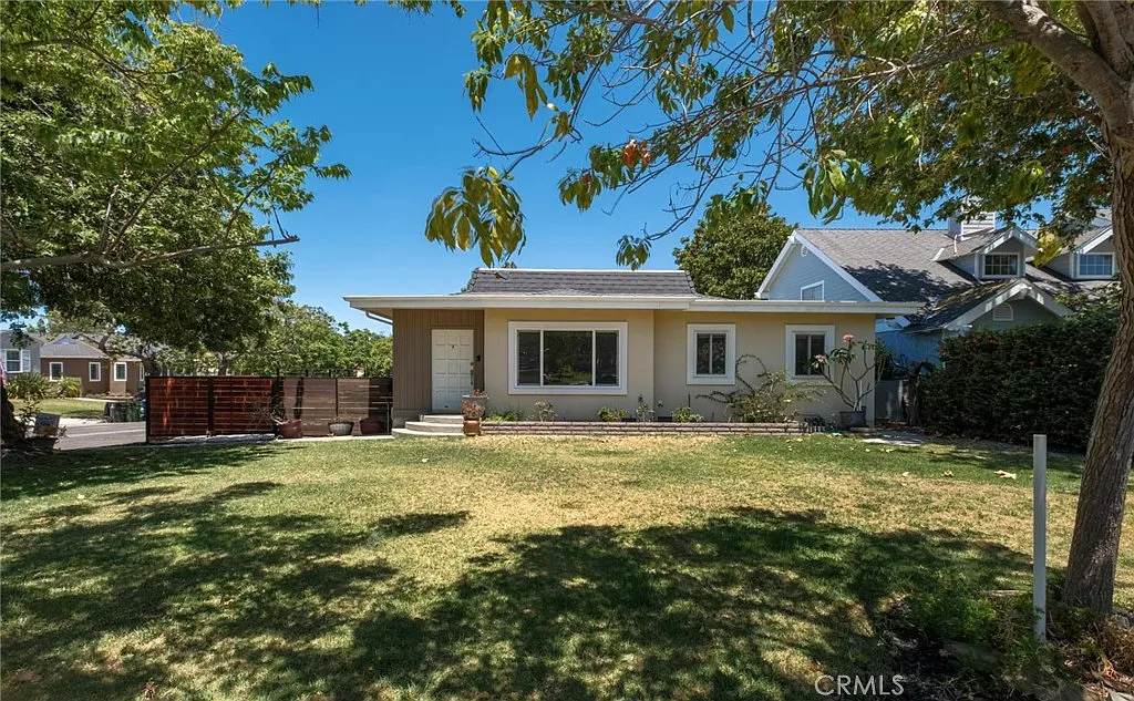 2 bed, 1815 sqft, $4,995 — Photo 1