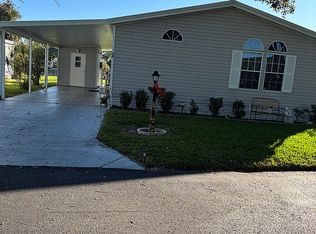 76 Fountain Dr, Leesburg, FL 34748