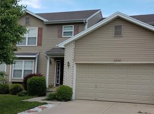2348 Hazelnut Dr, Fairborn, OH 45324