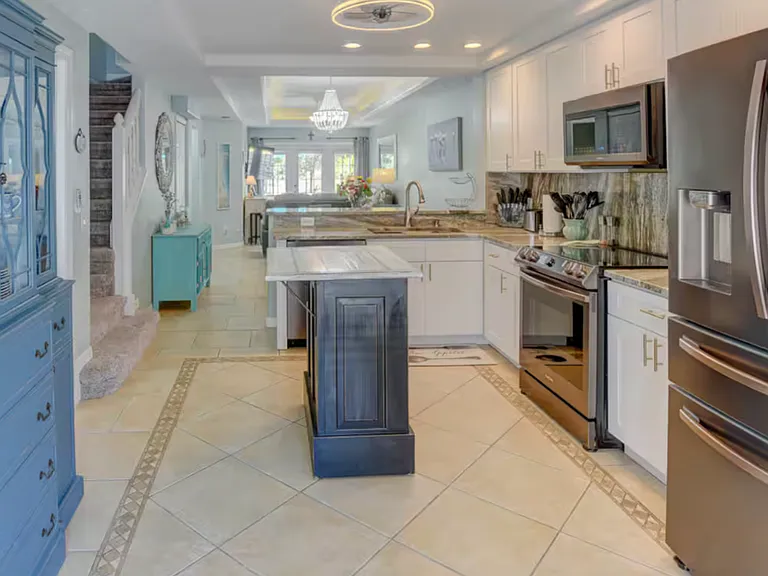100 Palm Harbor Pkwy #16 — Photo 6
