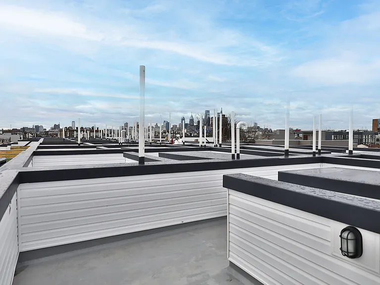 1502 N Randolph St #11C — Photo 30