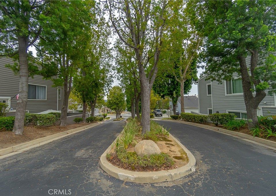 1st image of 513 Walker Rd