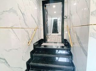 28-15 47th St #2F, Astoria, NY 11103