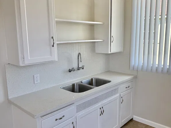 4559 N Banner Dr #3, Long Beach, CA 90807