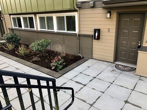 2nd image of 15827 NE Leary Way APT B106