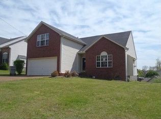 1925 Dunedin Dr, Old Hickory, TN 37138