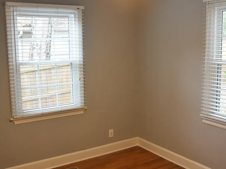1919 Vanderbilt Cir SW — Photo 17