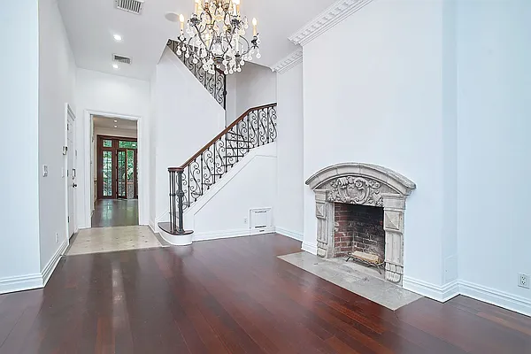 Rented by Sentinel Real Estate Corp. | media 38