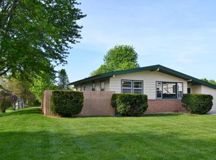 214 E Division St, Ogden, IA 50212