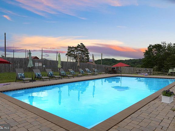 4th image of 1830 Thrift Rd