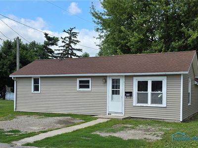 323 N Keyser Ave, Deshler, OH, 43516