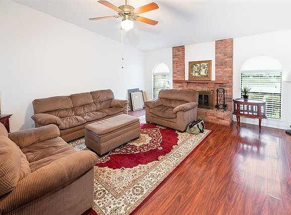 5th image of 3606 Arbor Trl