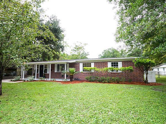 2nd image of 6064 Holly Bay Dr