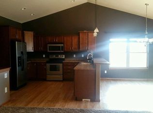 970 Black Bear Bnd, North Liberty, IA 52317