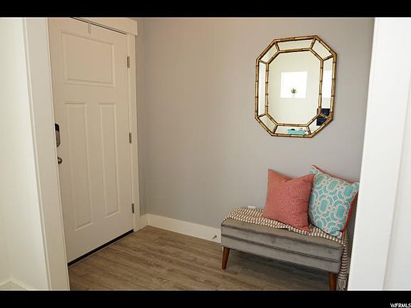 4th image of 4949 E Oakwood Dr