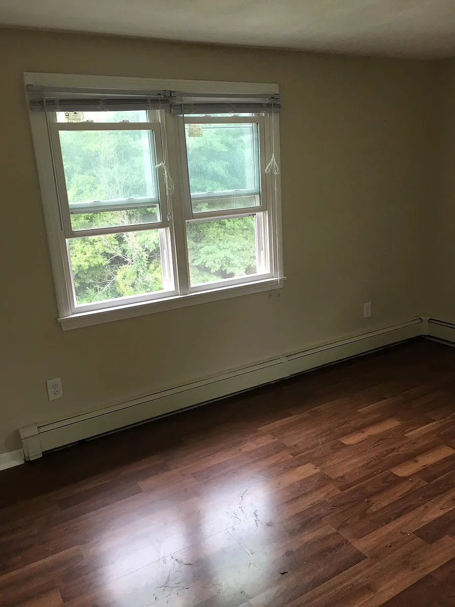 Building Photo - 223 Knight Ave