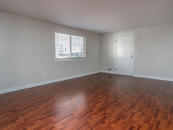 4th image of 2616 NW 56th St APT 202