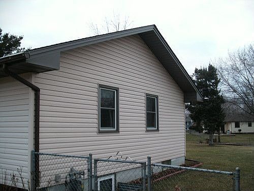 2nd image of 7753 Daleview Dr N