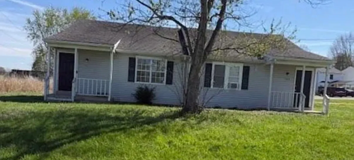 2 bed, 800 sqft, $895 — Photo 1