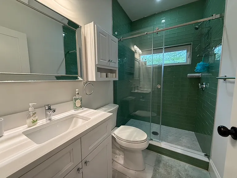 82 Sharon St — Photo 12
