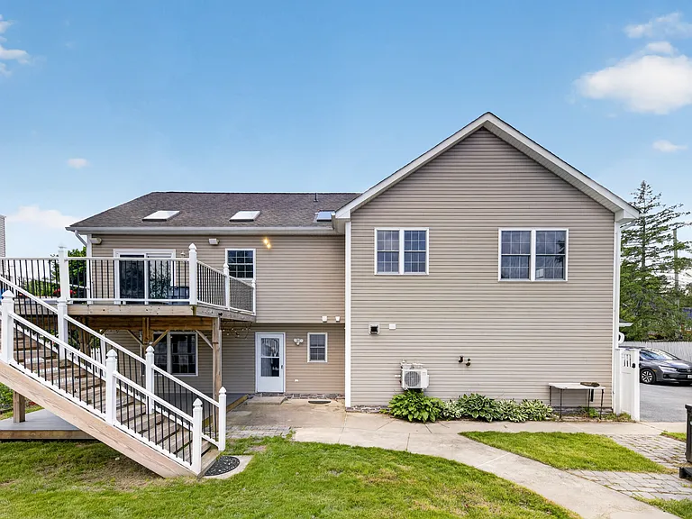 19 Hilltop Pl — Photo 27