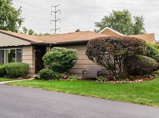 633 Barnsdale Rd, La Grange Park, IL 60526