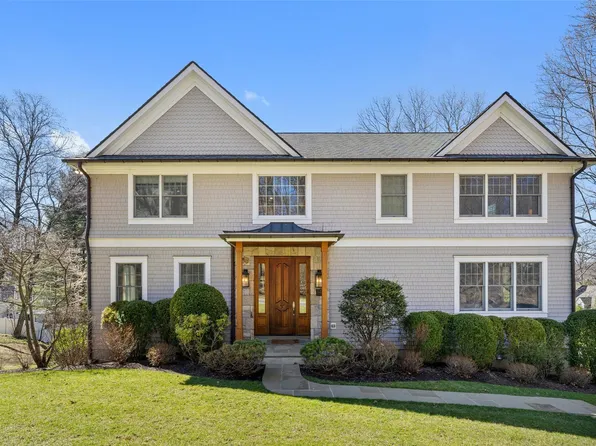 14 Flintlock Lane, Ardsley, NY 10502