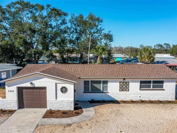 1301 62nd Pl S, Saint Petersburg, FL 33705