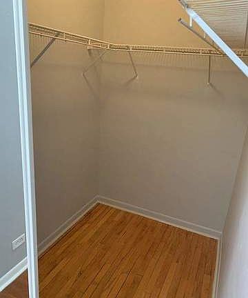 3rd image of 3820 N Avers Ave #2