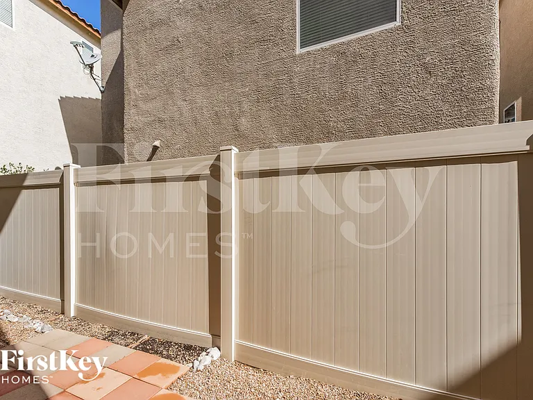 8936 Amy Olivia Ave — Photo 13