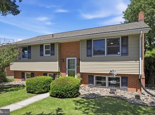 715 Center Ave, Ephrata, PA 17522