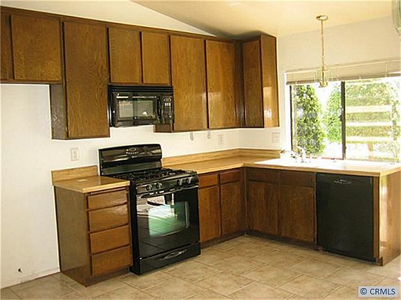 3rd image of 261 N Paseo Picaro