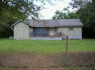 3198 Town & Country Rd, Donalsonville, GA 39845