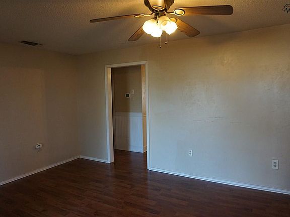4th image of 4344 Featherston Ave