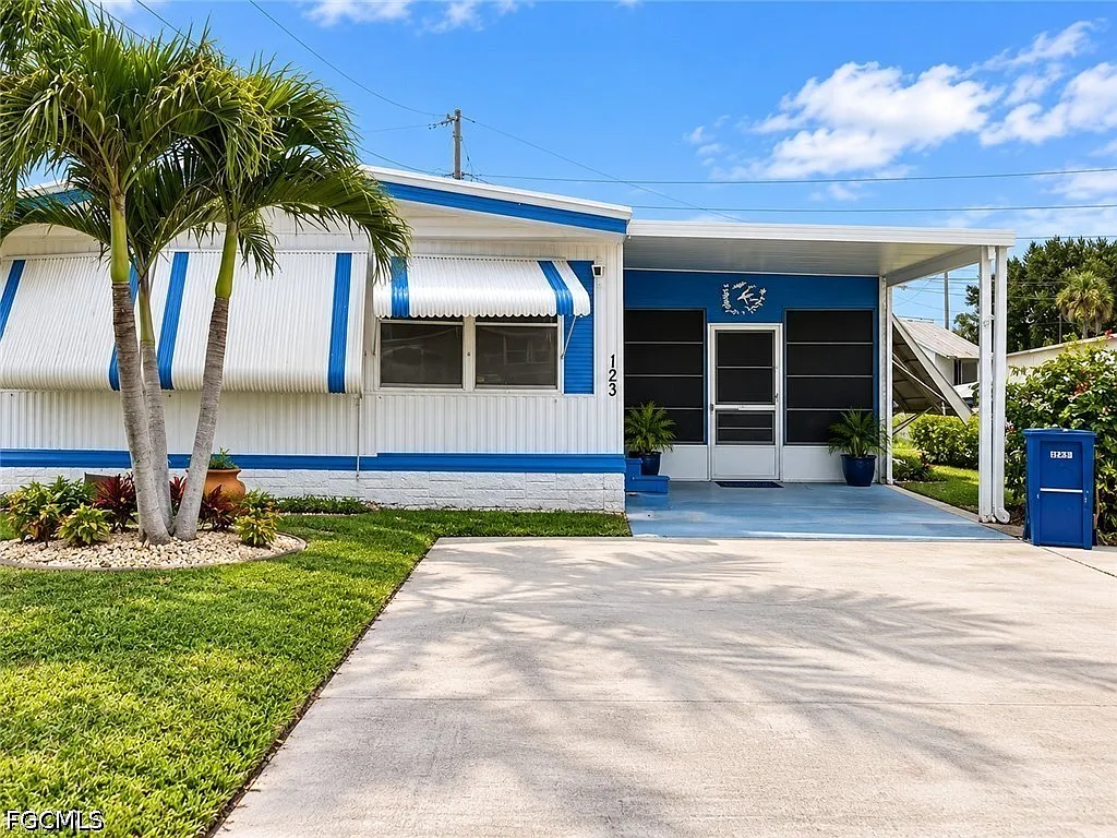 2 bed, 2.0 bath, 1237 sqft, $1,250 — Photo 1