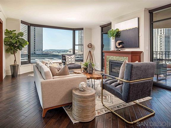 4th image of 500 W Harbor Dr Unit 1022