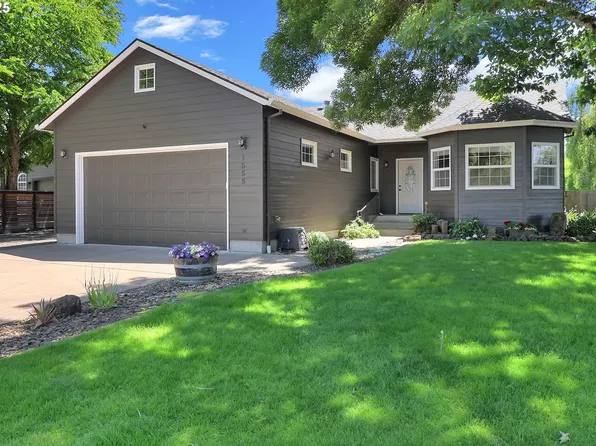 1555 W 13th Ave, Junction City, OR 97448