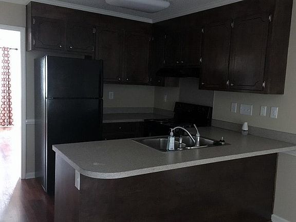 5th image of 1222 Cross Creek Cir APT W4